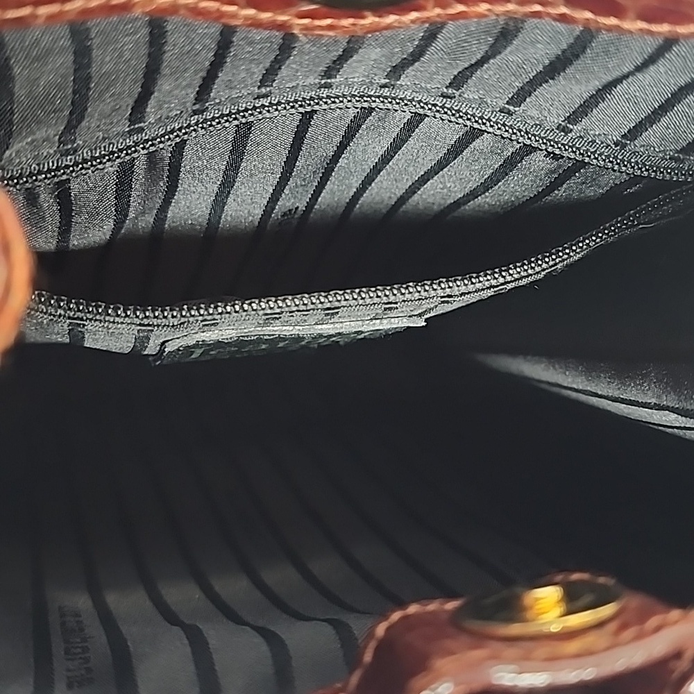 Elegant Brown Leather A Liz Claibourne Co Vintage Embossed Leather Crossbody Bag - Picture 7 of 13